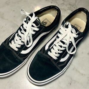 Vans Men’s size 9.5 Women’s size 11